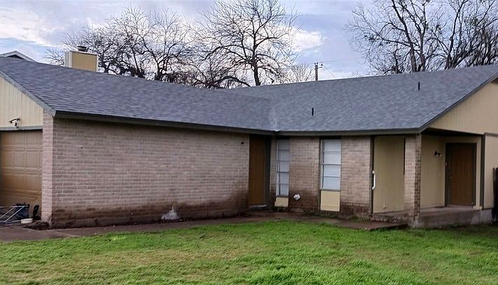 1st image of 805 Betsy Ross Dr #B