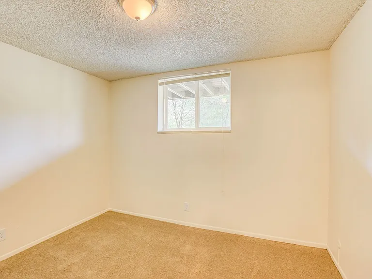 Union Square Apartments — Photo 10