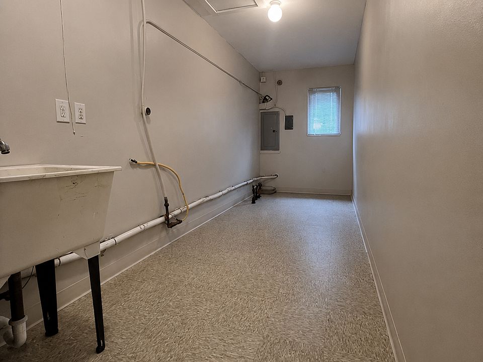 1st image of 25936 Franklin Pointe Dr