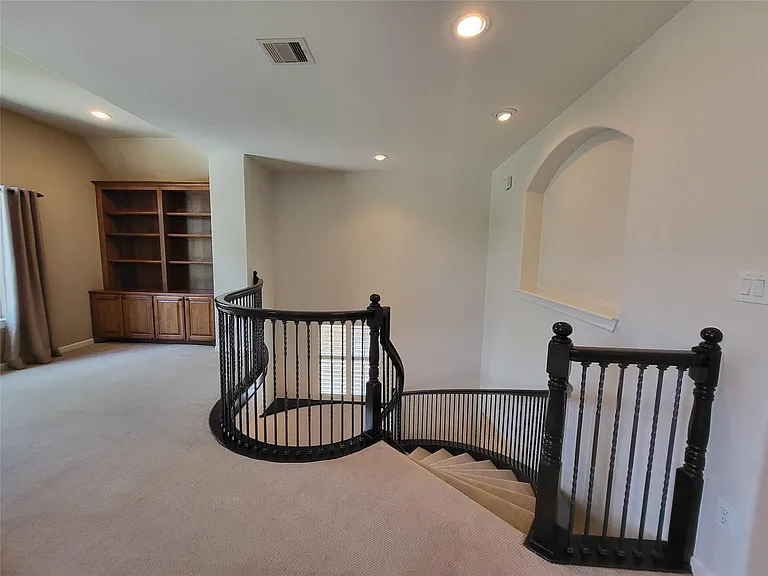 8811 Van Allen Dr — Photo 14