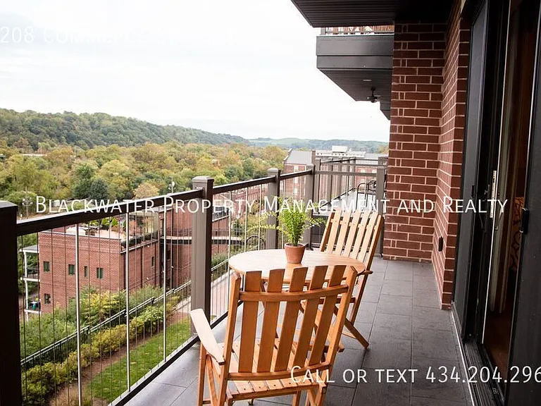 1208 Commerce St #301 — Photo 27