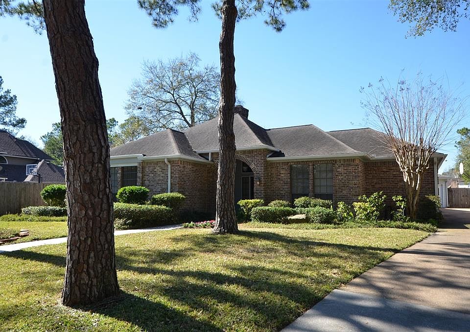 1st image of 7323 Blenheim Palace Ln