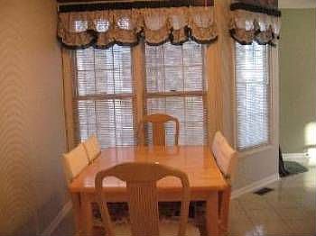 4th image of 833 Fairmont Ct