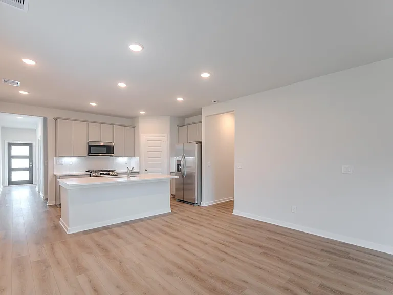 8555 Blueberry Ash St — Photo 11