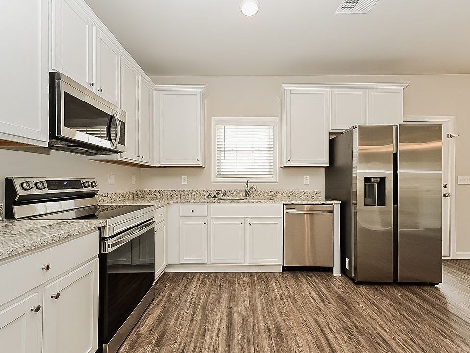 COLLEGE MANOR 516 College Dr Barnesville GA Zillow