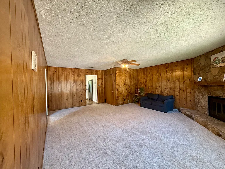6728 Karen Dr — Photo 7