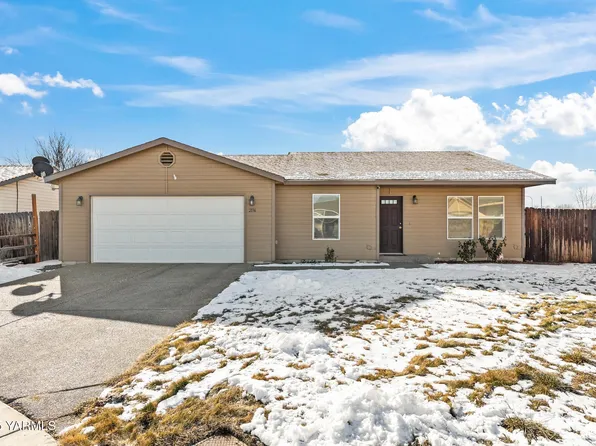 2136 S 64th Ave, Yakima, WA 98903