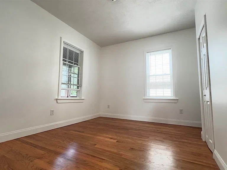 66 Franklin Ave #2 — Photo 13