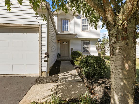3rd image of 233 Essex Pl