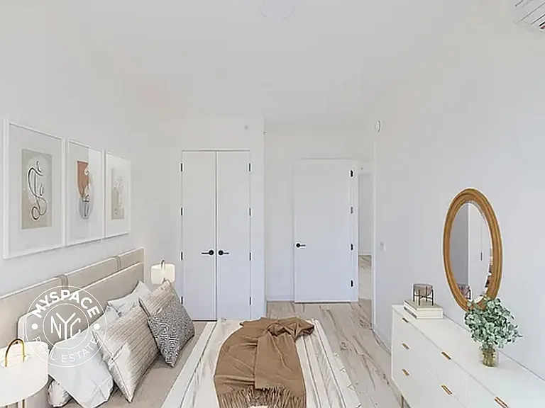 2831 Church Ave #2R — Photo 4