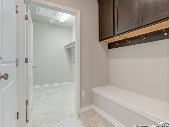 5th image of 28505 Shailene Dr