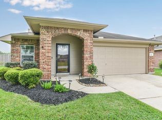 137 Rustic Colony Ln, Dickinson, TX 77539