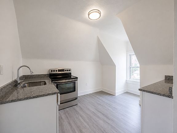 2nd image of 508 E 9th Ave #3