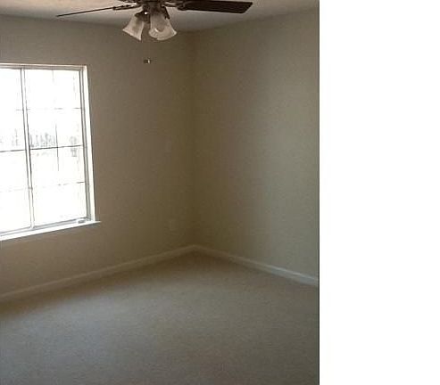 5th image of 4922 Tyne Dr