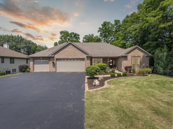 963 East Lakeside Drive, Edgerton, WI 53534