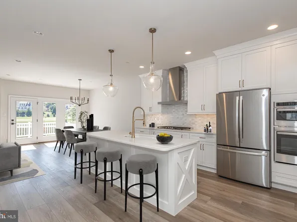 52 Parry Way #130, Warminster, PA 18974