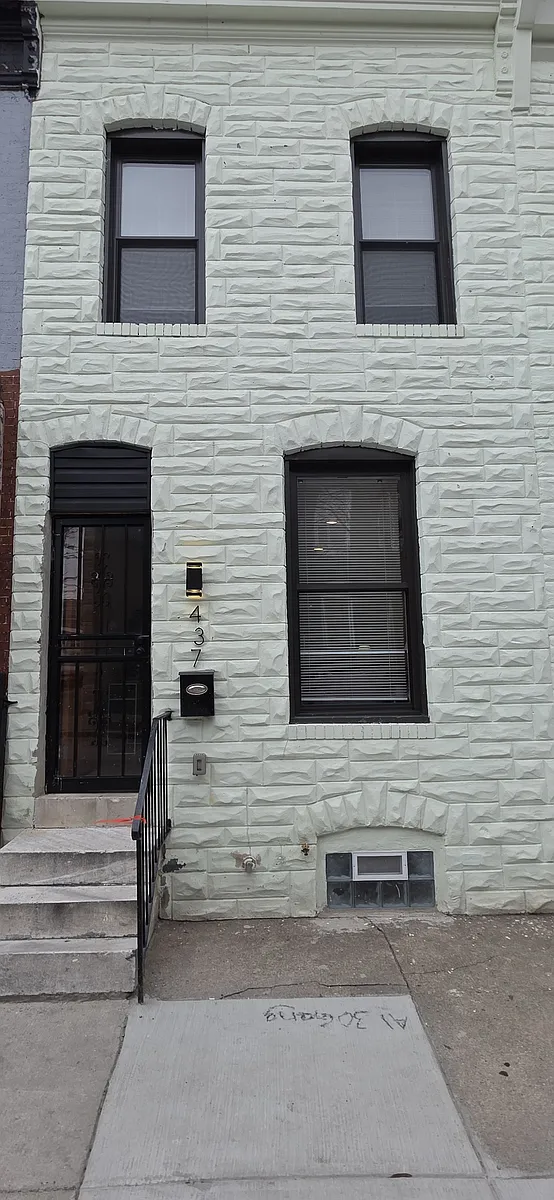 Building Photo - 437 N Glover St