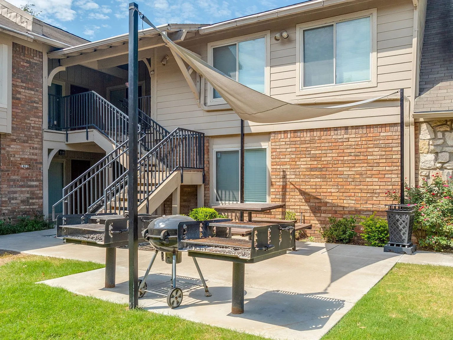 Beautiful Apartments in the heart of Brookside — Photo 3