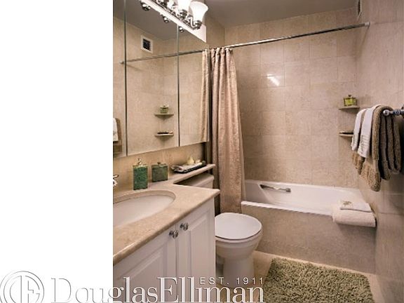 4th image of 155 E 29th St APT 7A