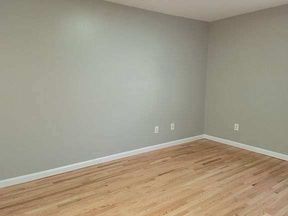 5th image of 540 Lincoln St Floor 2