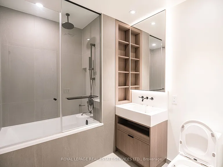55 Charles St E #4306 — Photo 15