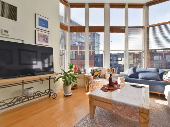 1125 Maxwell Lane image 12 of 18