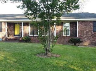 40 Hillcrest Dr, Andrews, SC 29510