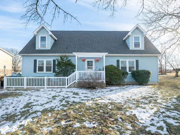 308 W Wilson St, Hebron, IN 46341