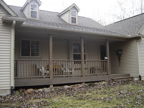 2nd image of 2351 Botsford Rd