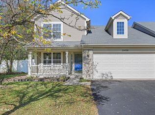 21450 Carlton St, Crest Hill, IL 60403