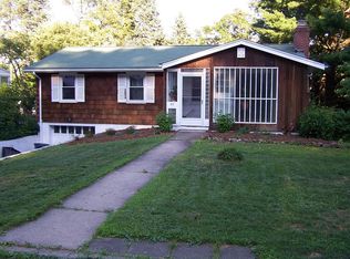 97 Long Hill Ter, New Haven, CT 06515