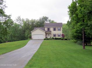 32 Old Bend Rd, Fort Edward, NY 12828