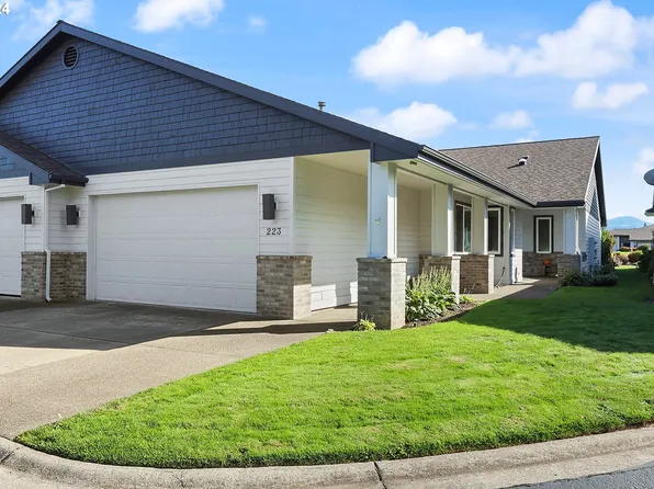 3483 Avalon Dr Unit 223, Hood River, OR 97031