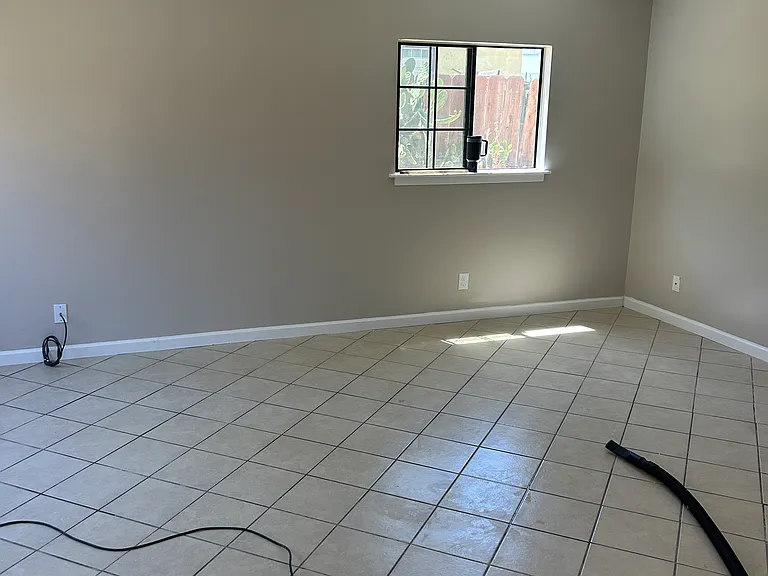 604 Madera Ave — Photo 4