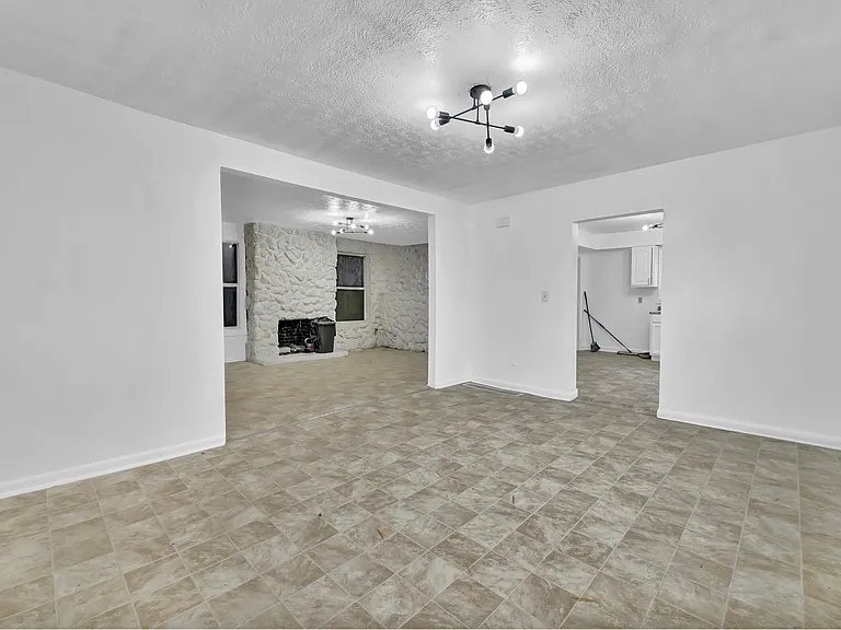 9502 Talbot Ave — Photo 9