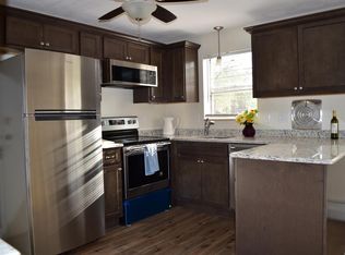 83 Shadow Ln, West Hartford, CT 06110