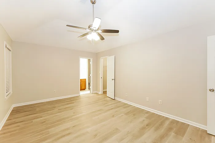 7152 Olive Ridge Dr — Photo 9