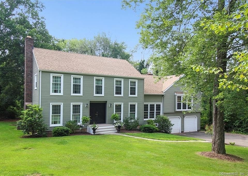 55 Lancelot Dr, North Haven, CT 06473 Zillow