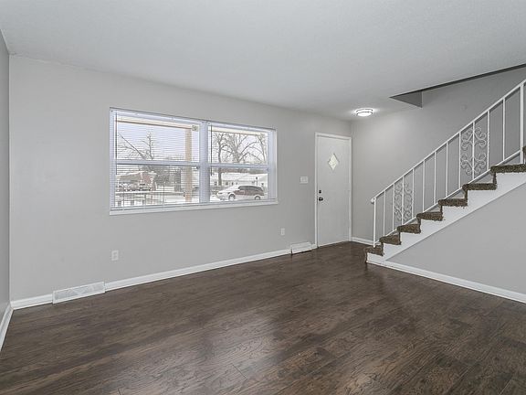 4th image of 6323 Ash Ave #1