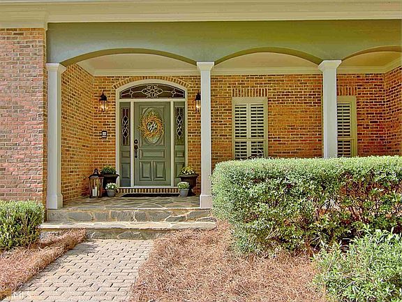 4th image of 280 Birkdale Dr