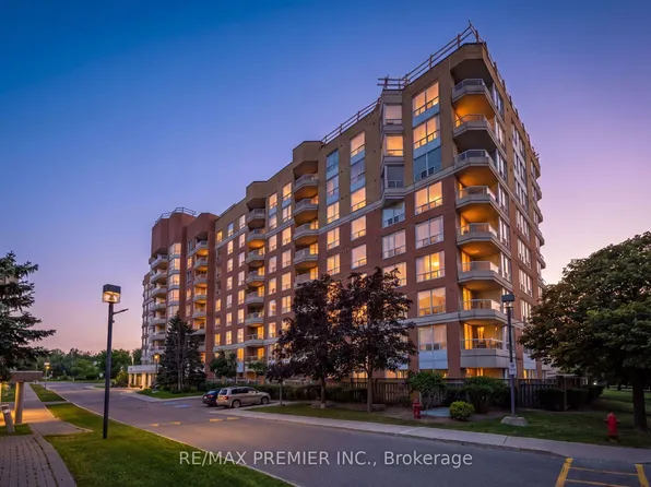 480 McLevin Ave #314, Toronto, ON M1B 5N9