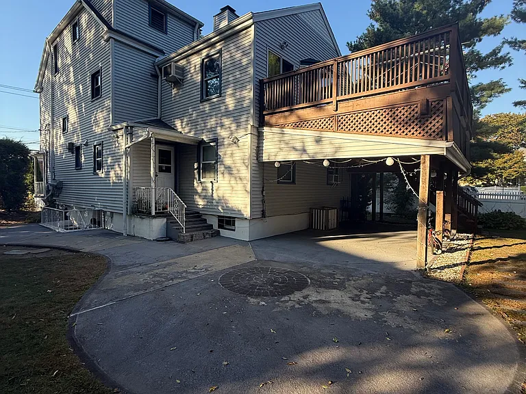 Halstead Ave — Photo 23