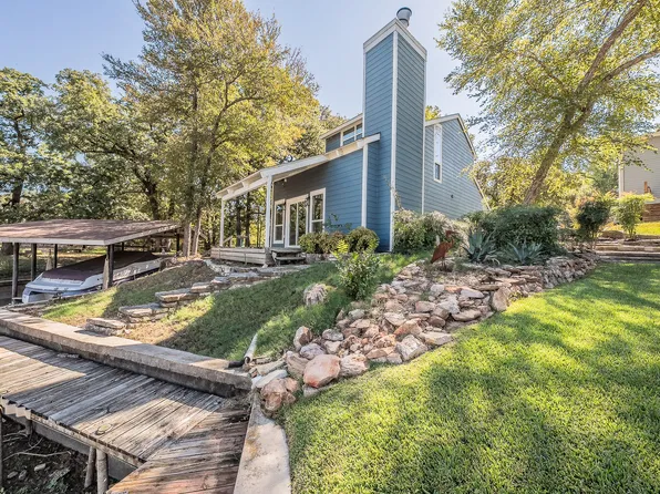 508 Harbor Dr S, Azle, TX 76020