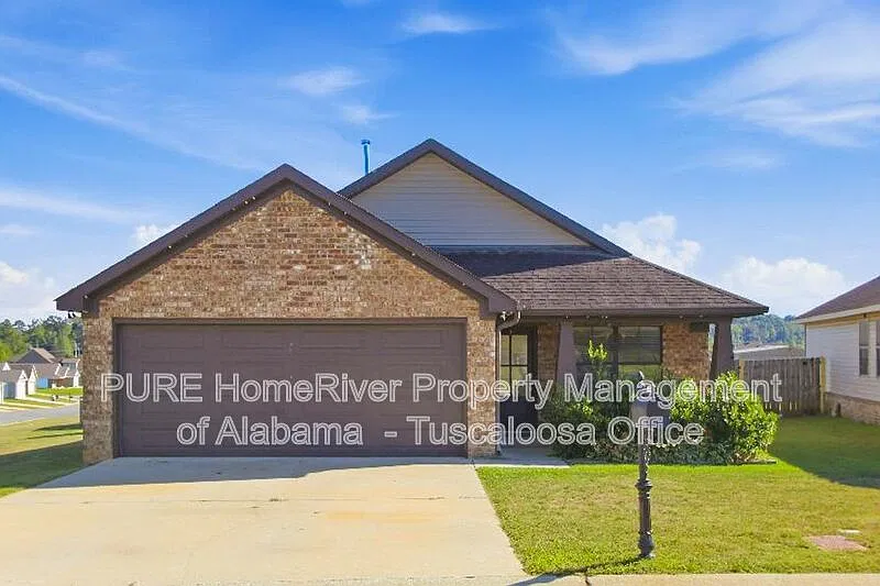 3 bed, 2.0 bath, 1373 sqft, $1,700 — Photo 1