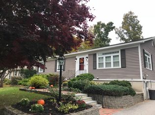 55 Presidential Cir, Hampton, NH 03842