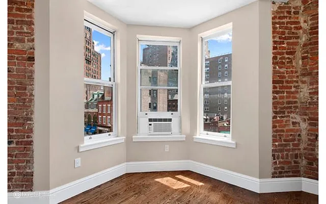 Rented by Douglas Elliman | media 39