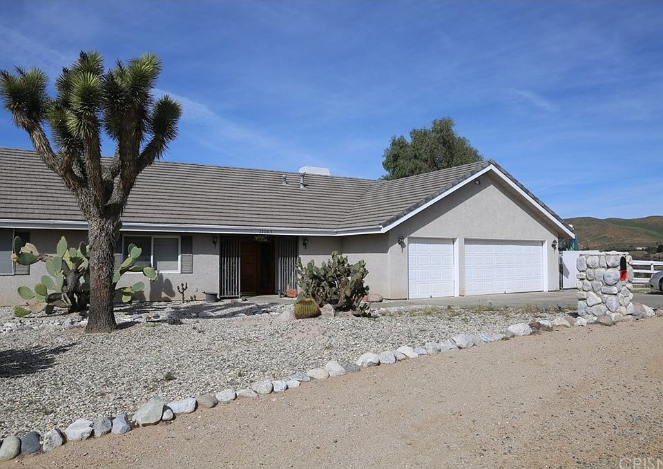 32065 Calle Vis, Agua Dulce, CA 91390 Zillow