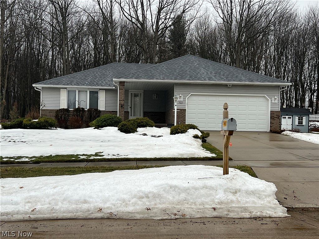 7663 Lime Ln, Parma, OH 44129 | Zillow