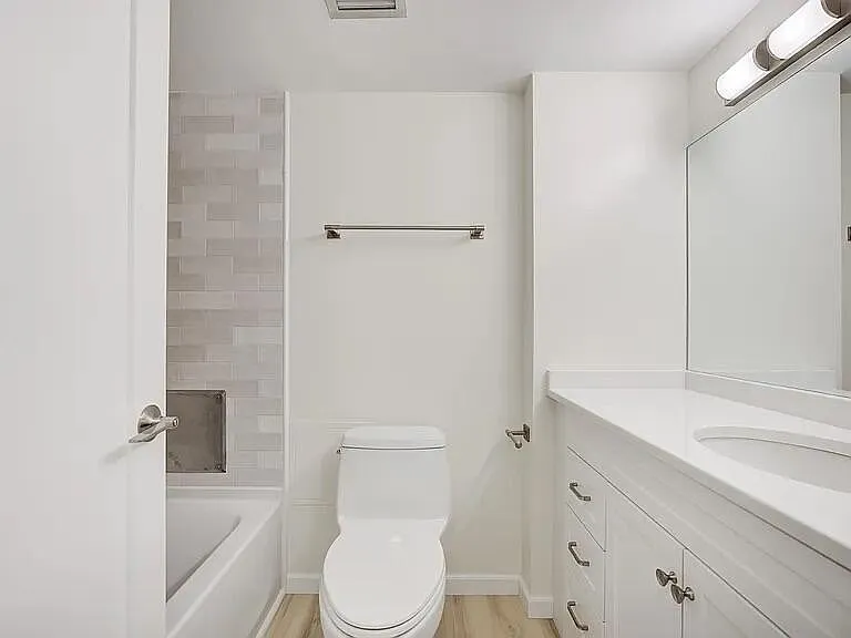 555 E William St #16G — Photo 12