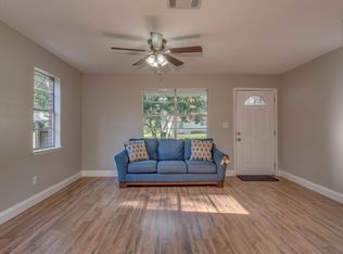 440 Lakeview St, Mary Esther, FL 32569